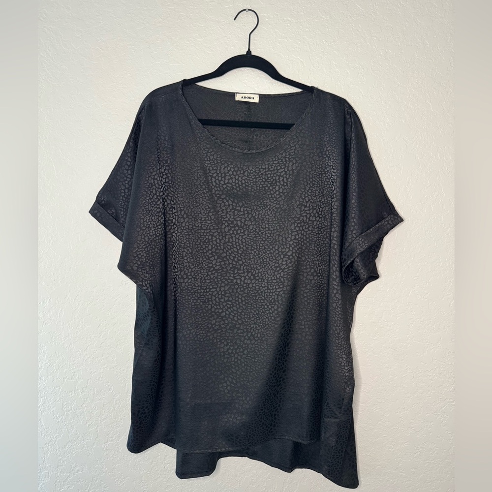 ADORA Black Short-Sleeve Scoop Neck Textured Top